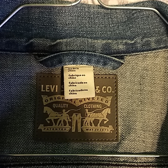 Jean jacket - Picture 2 of 6